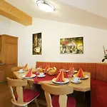 Haus Oberstocker Apartment Sankt Johann im Pongau